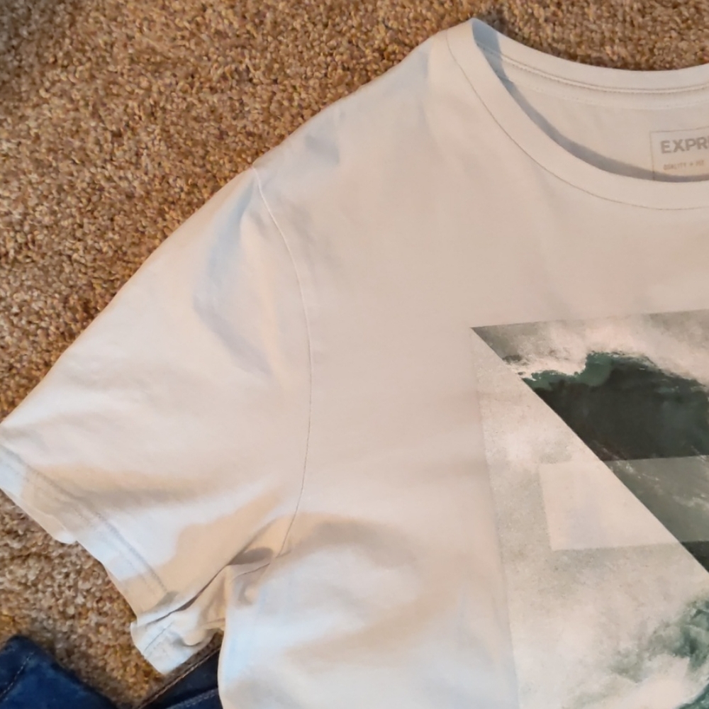 Express { EXP } Light Gray T-shirt . Size L - Picture 4 of 11